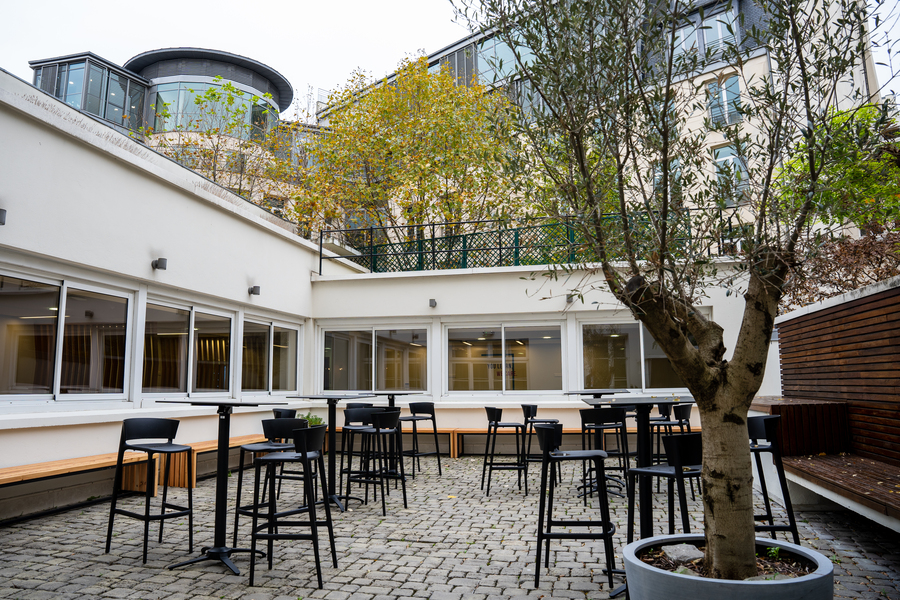 Campus de Paris - Terrasse extérieure